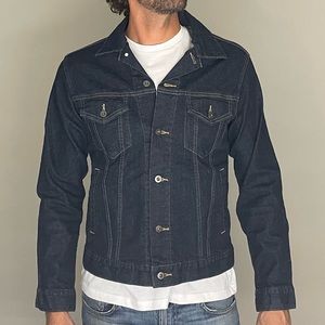 Uniqlo Men’s dark denim jacket in size Large